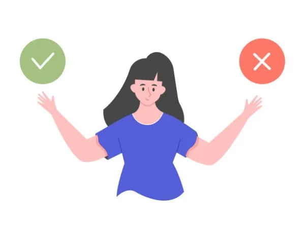 2.Errores de SEO a evitar. una ilustración de una mujer con dos símbolos en cada mano. 