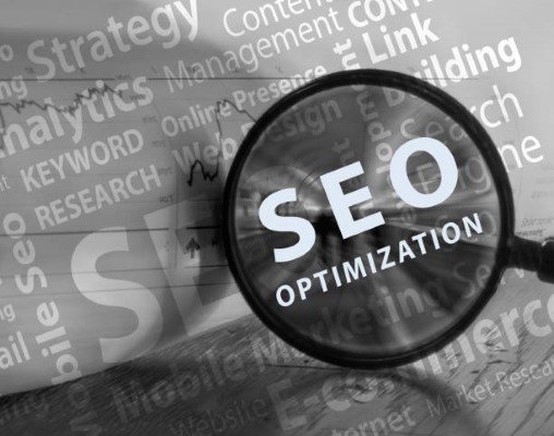 1.Optimización de blog antiguo para SEO; la palabra seo de color blanco y optimización.